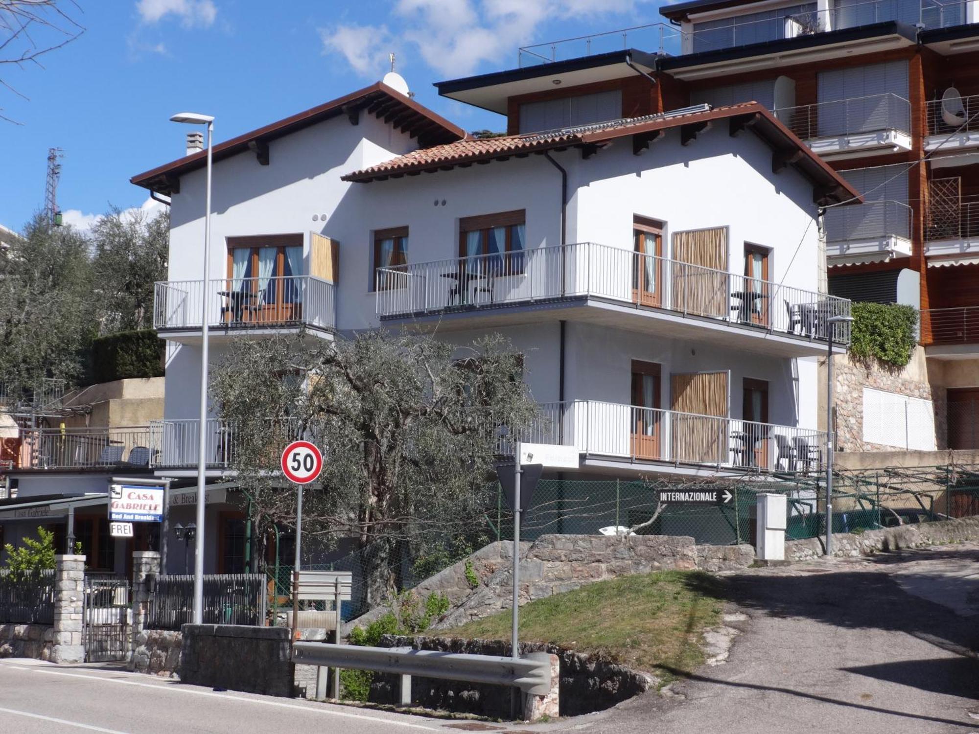 B&B Casa Gabriele Μαλτσεζίνε Εξωτερικό φωτογραφία